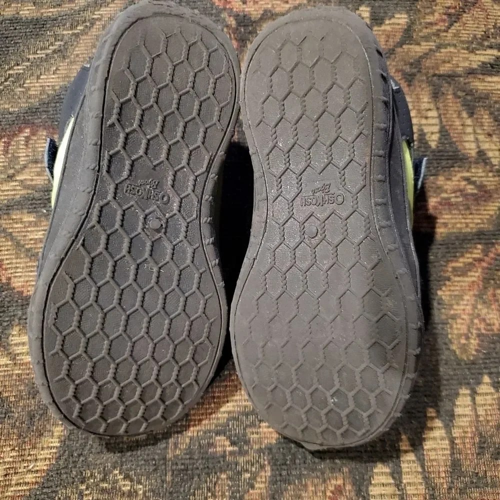OshKosh B'Gosh Water Shoes Size 12/18.1 cm